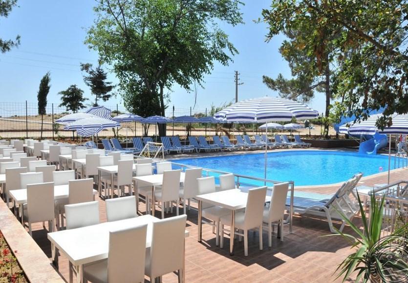 Aperion Beach Hotel Kızılot Buitenkant foto