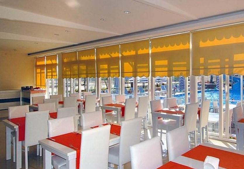 Aperion Beach Hotel Kızılot Buitenkant foto